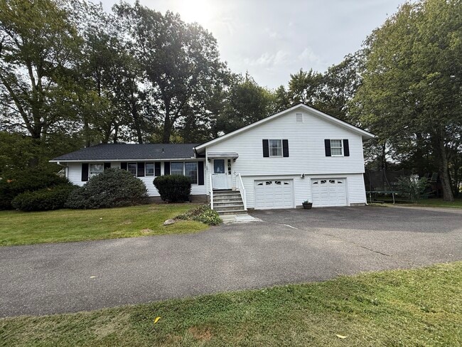 Building Photo - 56 Wedgewood Dr