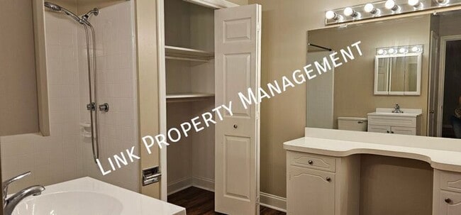 Building Photo - 7183 Holland Ln