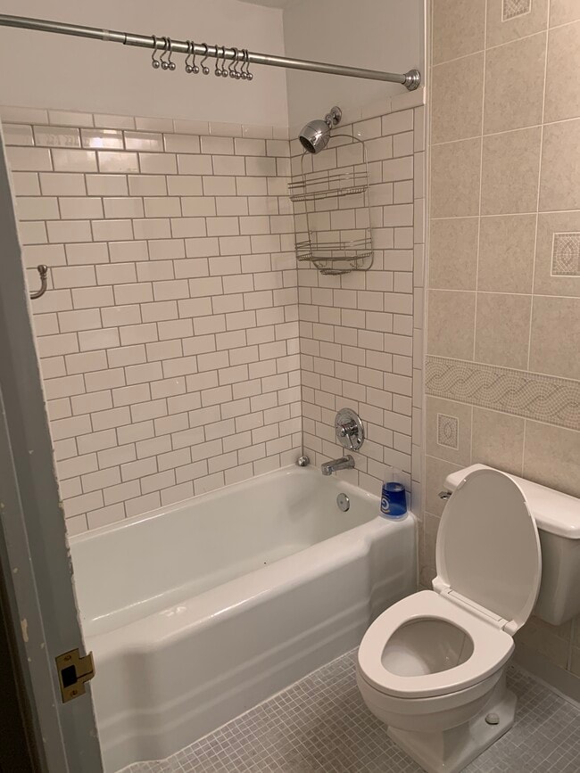 Building Photo - 112 Washington Pl