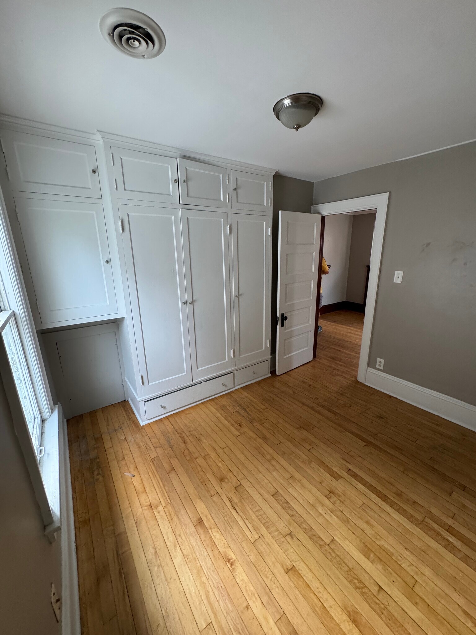 Building Photo - 1428 S 79th St