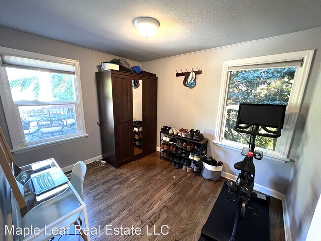 Building Photo - 3 br, 2 bath House - 6316 21st Ave SW