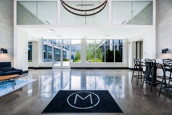 Building Photo - 2450 W Armitage Ave