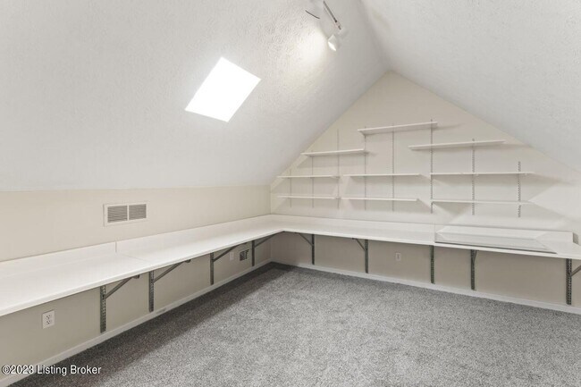 Building Photo - 3002 Lime Kiln Ln