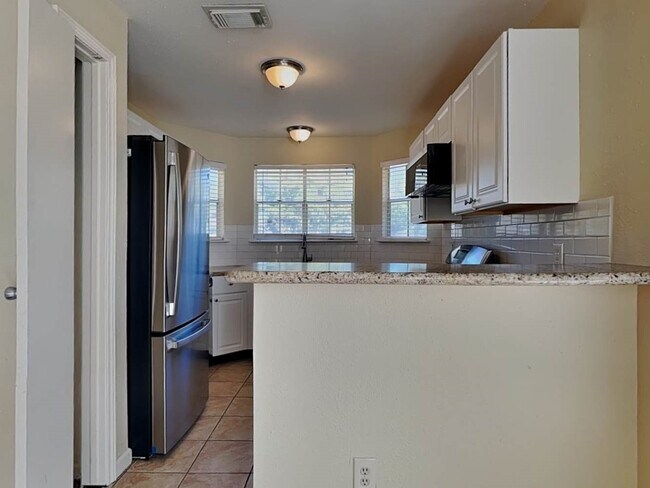 Building Photo - 9203 Rippling Fields Dr