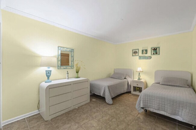 Building Photo - 890-A1A A1A Beach Blvd