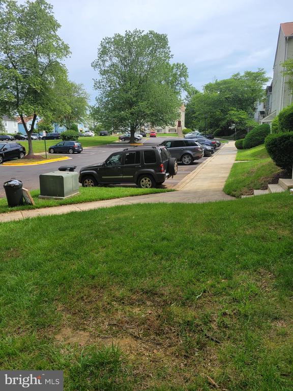 Building Photo - 11425 Honeysuckle Ct