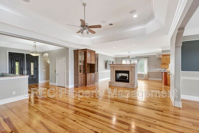 Building Photo - 1392 Eden Rd