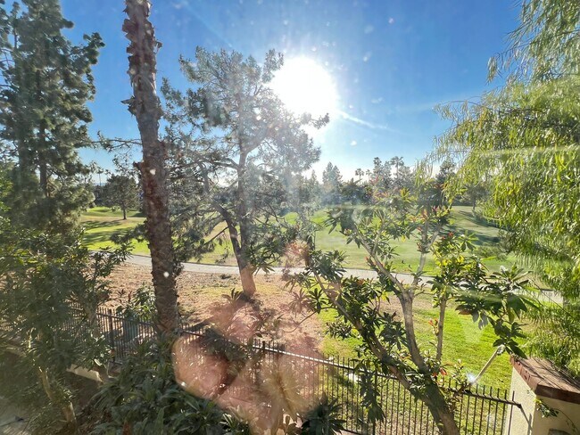 Building Photo - Charming Tustin Ranch Home in Gated Community on Golf Course!