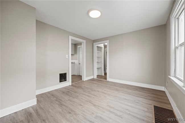 Building Photo - 2615 Genesee St