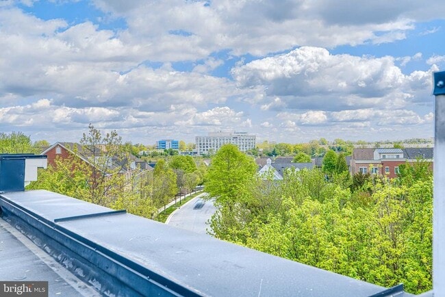 Building Photo - 432 Grand St