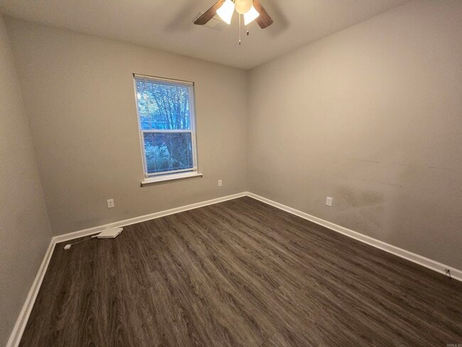 Building Photo - 806 Schley