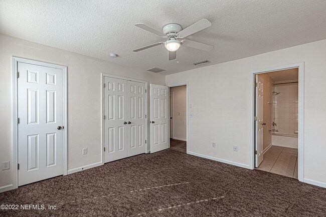 Building Photo - 1500 Calming Water Dr
