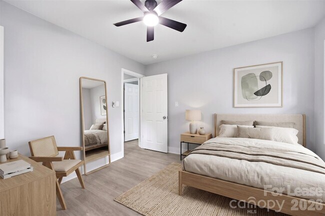 Building Photo - 553 Derrydowne Dr