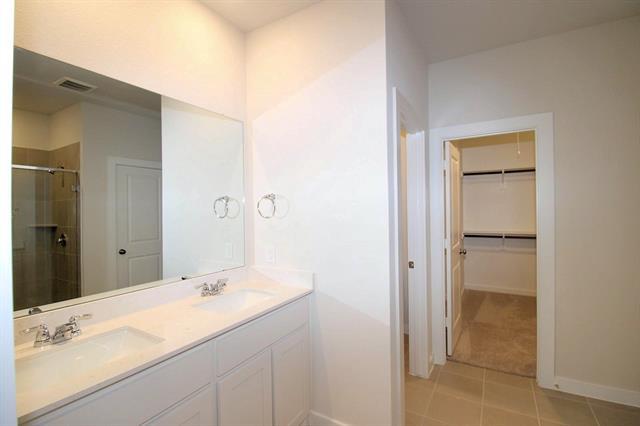 Building Photo - 330 Fire Rock Dr