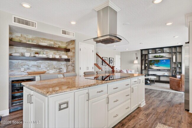 Building Photo - 244 Andros Ave