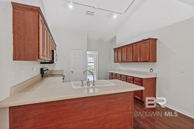 Building Photo - 157 Pemberton Loop