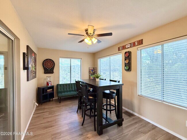 Building Photo - 4871 Butterfly Dr