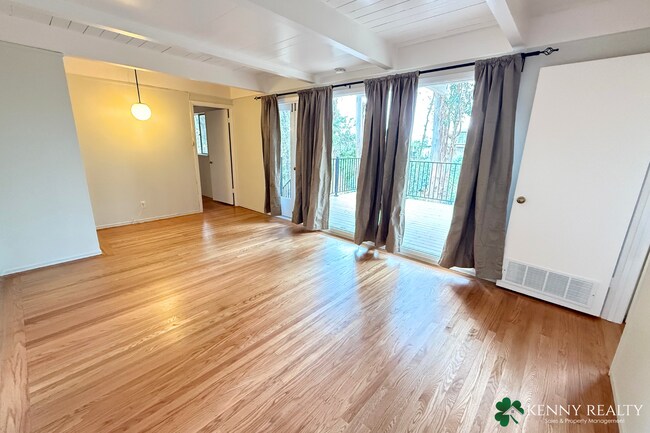 Building Photo - Spacious 4 Bedroom Home in San Mateo Hills with Dual Primary Suites