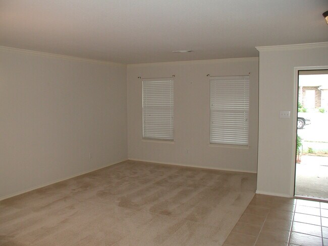 Building Photo - Charming 3 Bedroom 2 Bath In Keller ISD Move in Special! 1 month FREE!