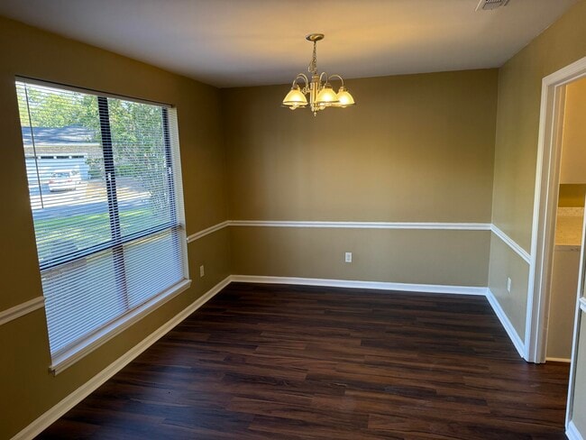 Building Photo - 3326 Quaker Springs Rd