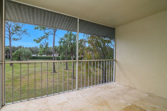 Building Photo - Berkshire Lakes, 2nd Floor, Corner Unit for Annual Lease