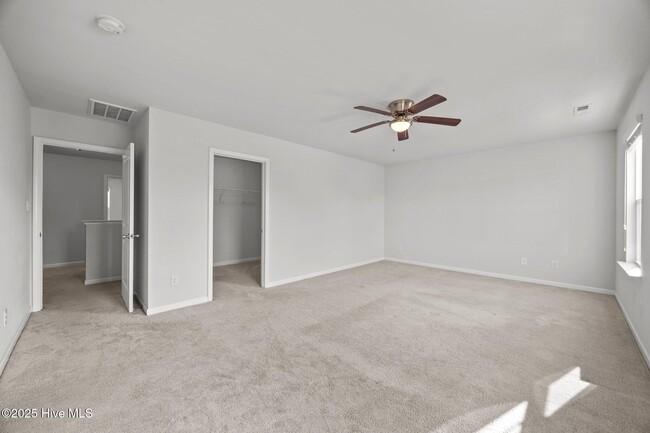 Building Photo - 115 Tralee Pl