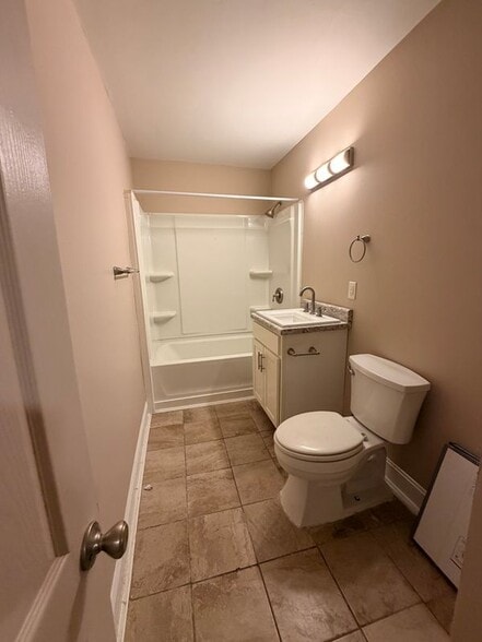 Building Photo - 3017 Ensley Ave