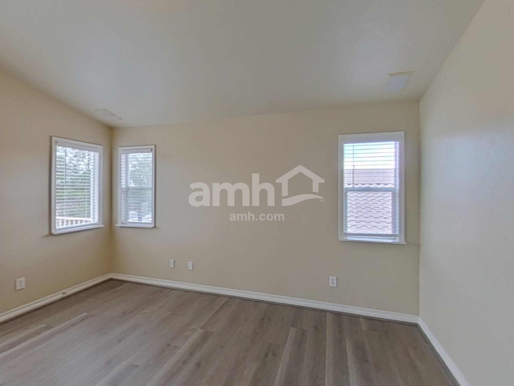 Building Photo - 956 Rainbow Rock St