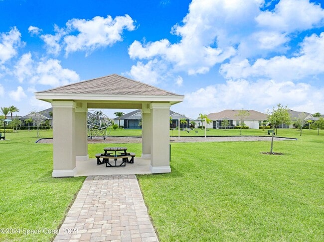 Building Photo - 8483 Loren Cove Dr