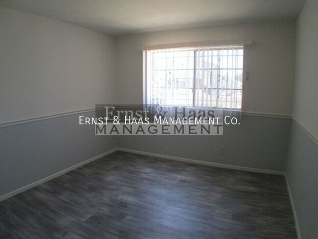 Building Photo - 1121 Obispo Ave