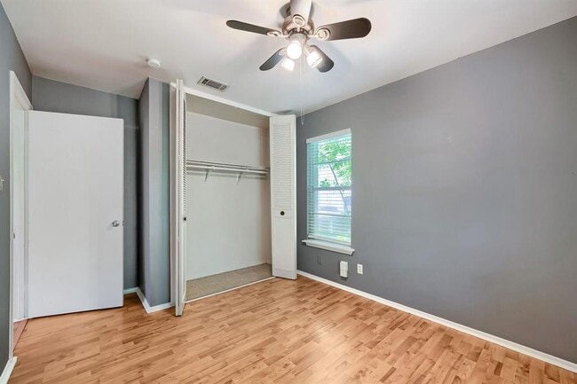 Building Photo - 8308 Hathaway Dr