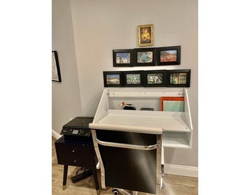 Building Photo - 726 Metropolitan Ave