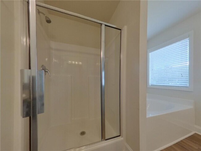 Building Photo - 4352 Bella View Dr