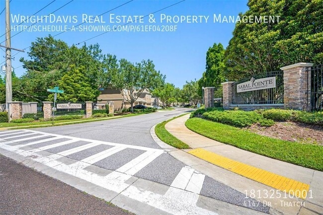 Building Photo - Large townhome at Sabal Pointe!