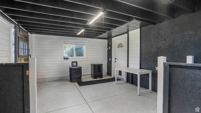 Building Photo - 1418 W 475 S