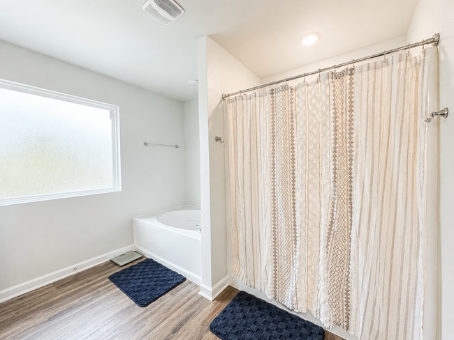 Building Photo - 9023 Bellewood Pl