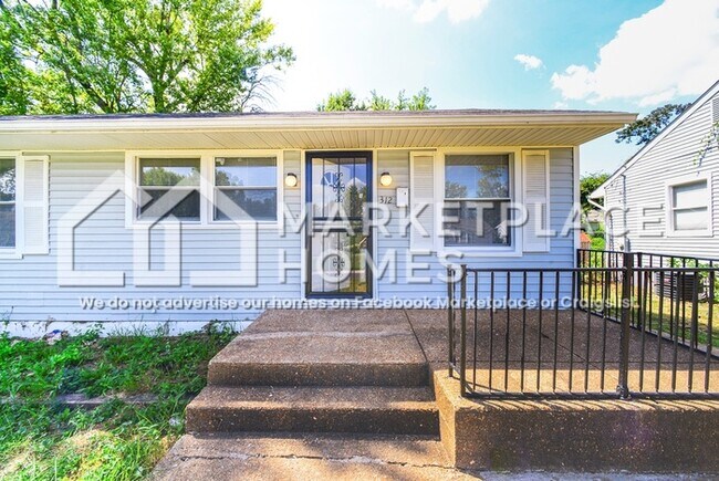 Building Photo - 312 Banff Cir