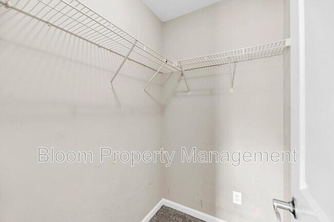 Building Photo - 8423 Taylor Plantation Rd