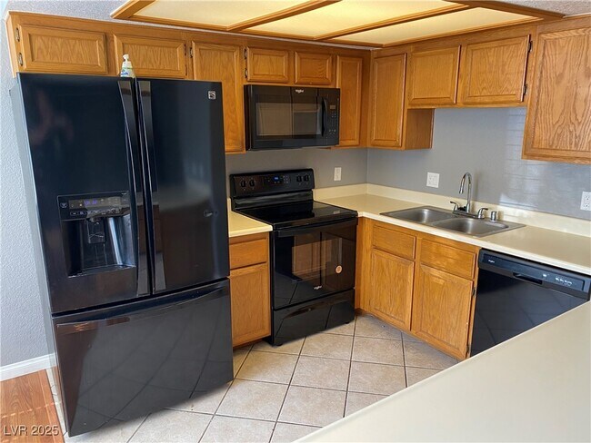 Building Photo - 7948 Decker Canyon Dr