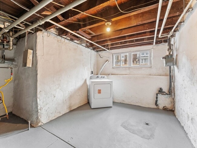 Building Photo - 1983 73rd Ave