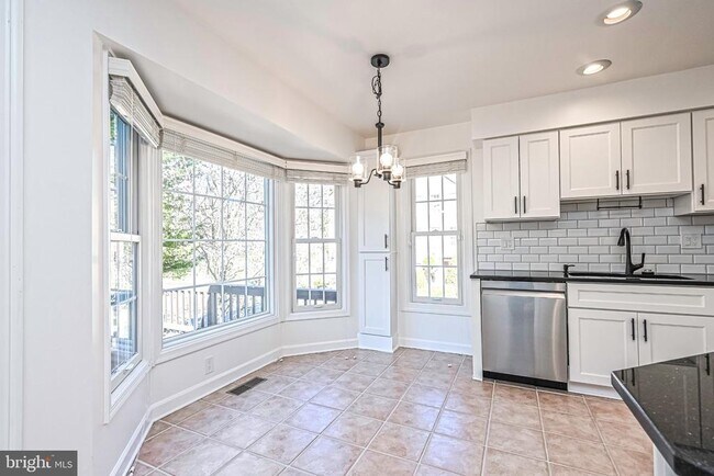 Building Photo - 12700 Dogwood Hills Ln