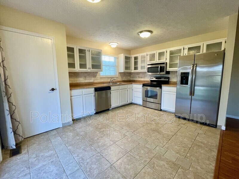 Building Photo - 978 Spring Meadow Dr