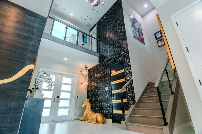 Building Photo - 8305 Fishhawk Falls Ct