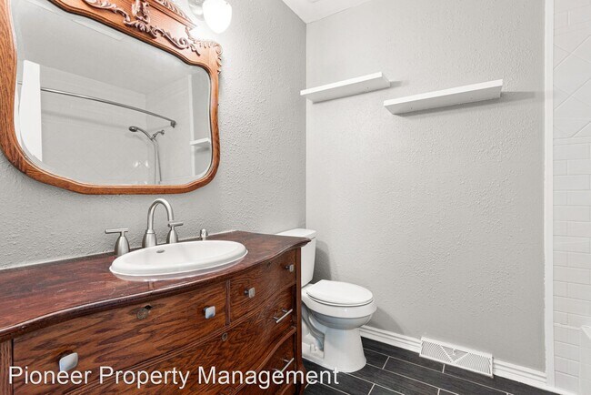 Building Photo - 2 br, 2.5 bath House - 8901 Field St. #76