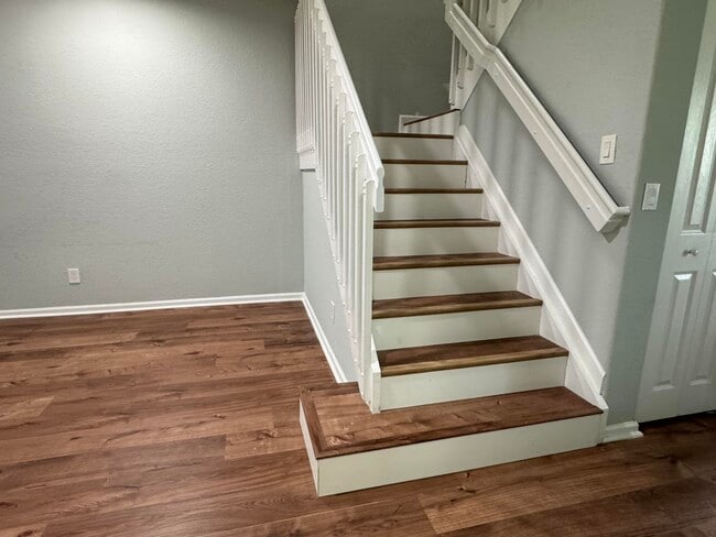 Building Photo - 4370 Legacy Ct