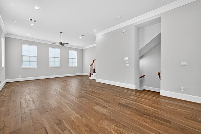 Building Photo - 815 Bringhurst St