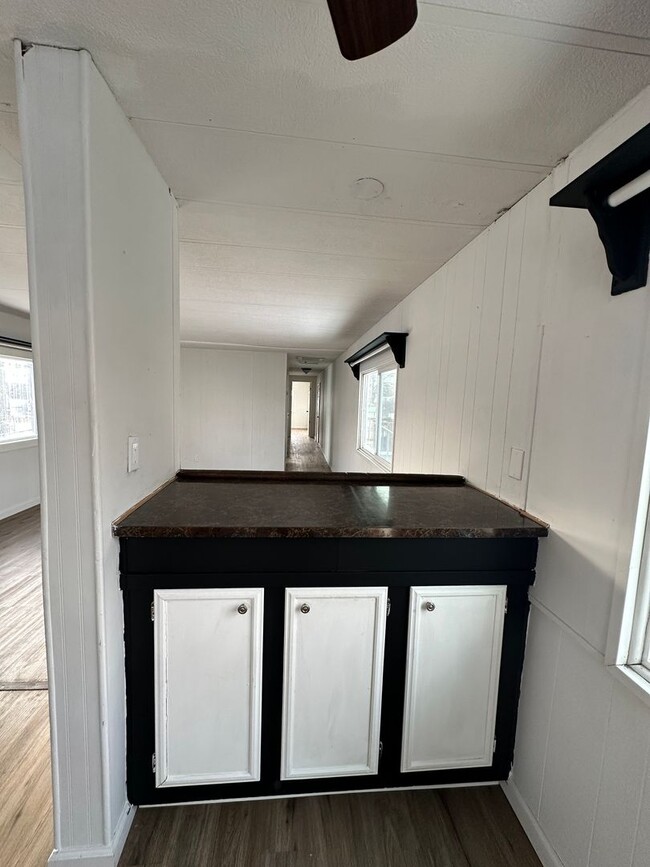 Building Photo - 102 E Water St