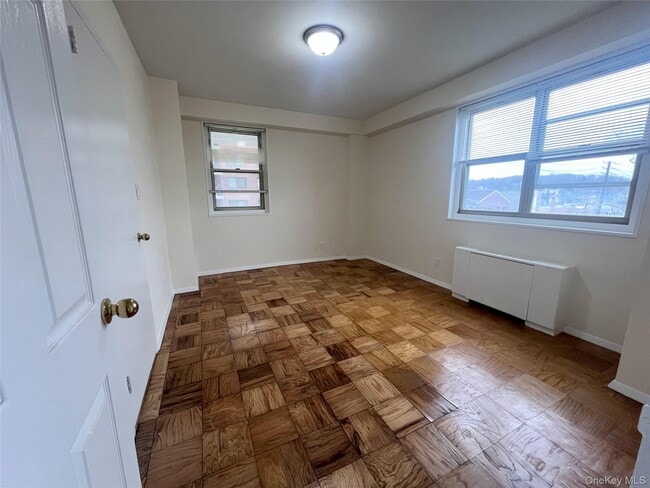 Building Photo - 30 Lake St