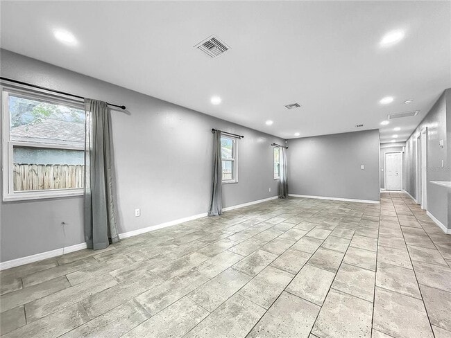 Building Photo - 6809 S Himes Ave