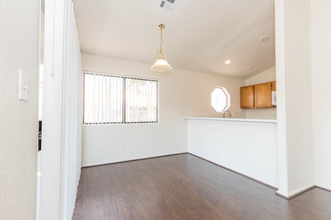 Building Photo - Now Available for Rent 2 Bedroom at Vizcaya